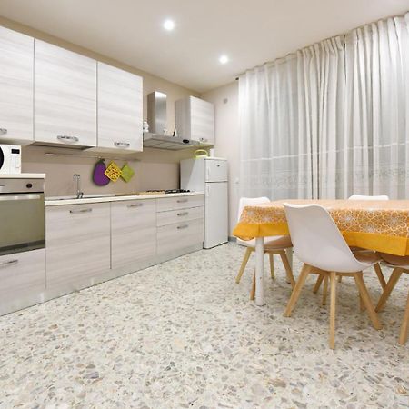 לינה וארוחת בוקר גאטה Casa Di Mamma מראה חיצוני תמונה
